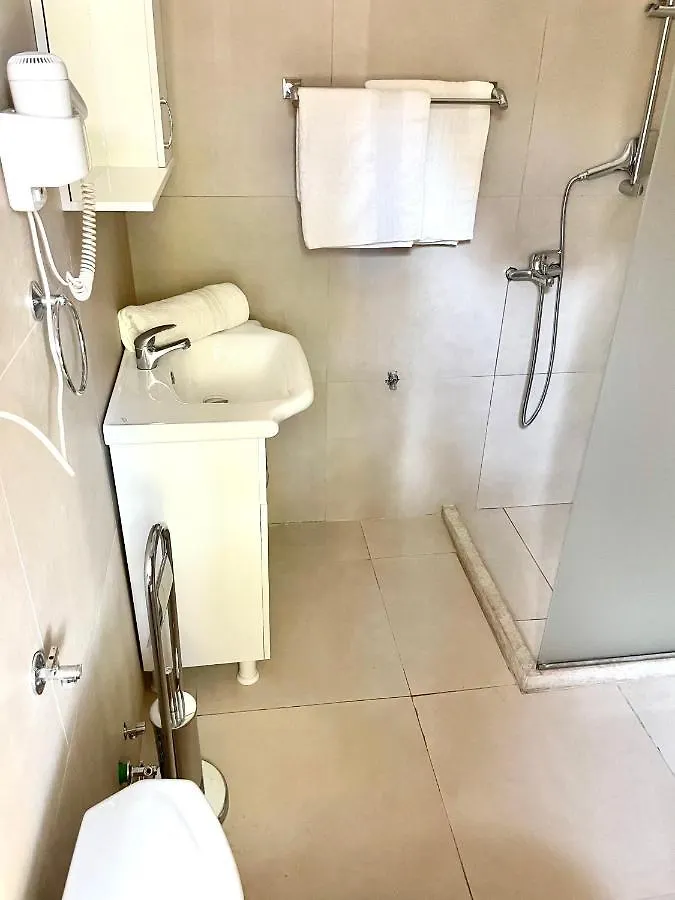 Algo Hotel Tirana 3*,  Albania